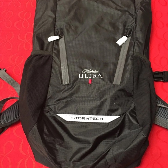 New! Stormtech performance backpack new black - Picture 7 of 8